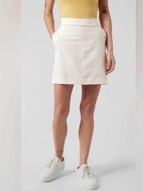 Athleta Vienna Skort in Cream Size 14